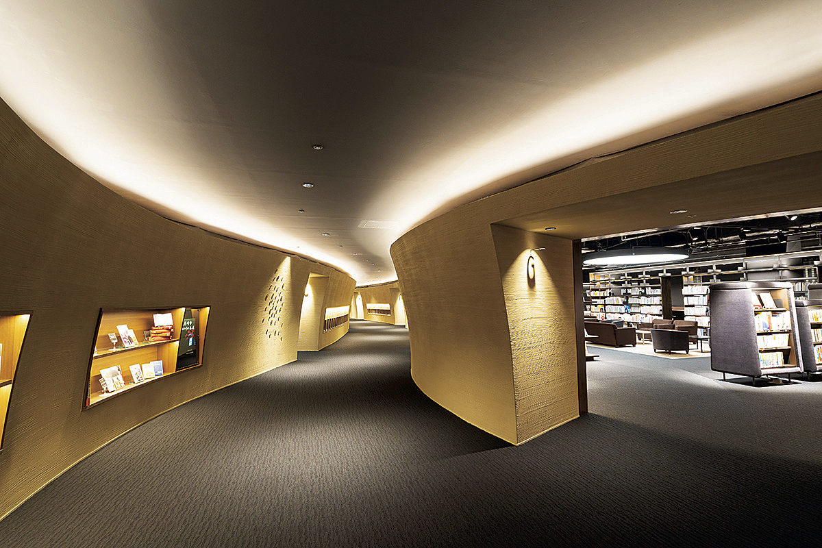 ガイドブックの図書館ページのイメージ画像2