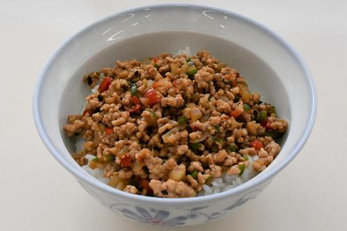 肉みそ丼