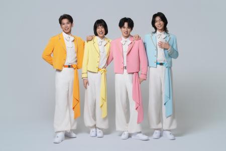 4月にデビューしたモナキ（左から2番目がおヨネさん）