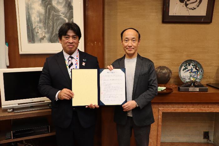 明治安田生命保険相互会社との連携協定締結式